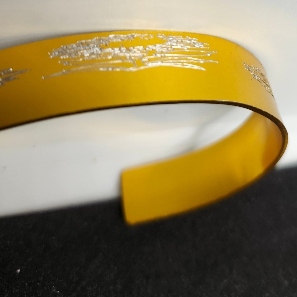 Hand Crafted Engraved Cuff Bracelet Gold Color SunFlower - Picture 12 of 16